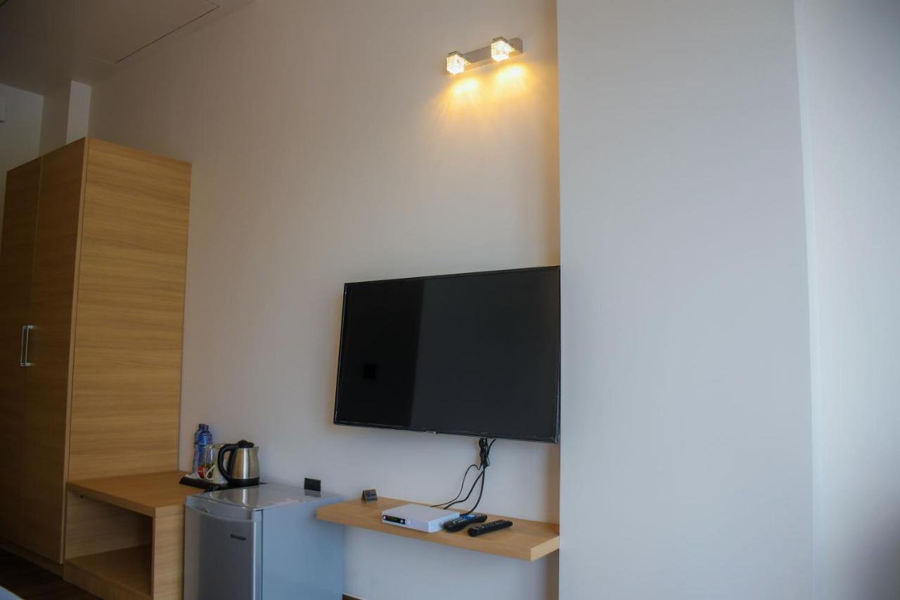 Aqua Inn Hotel 킨샤사 외부 사진