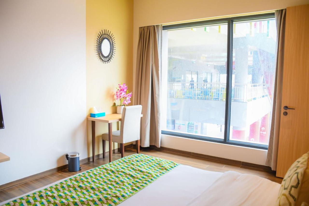 Aqua Inn Hotel 킨샤사 외부 사진