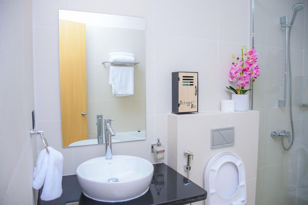 Aqua Inn Hotel 킨샤사 외부 사진